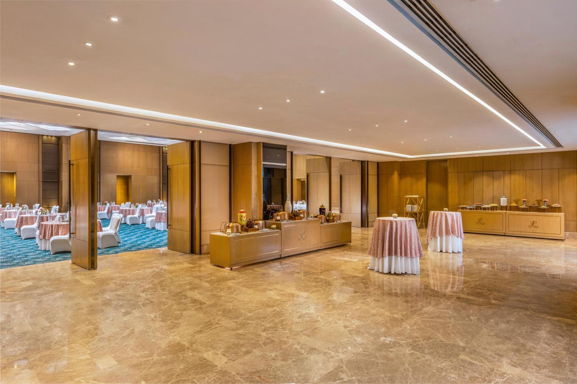 The Leela Ambience Convention Hotel Delhi New Delhi Exterior photo The Grand Ballroom