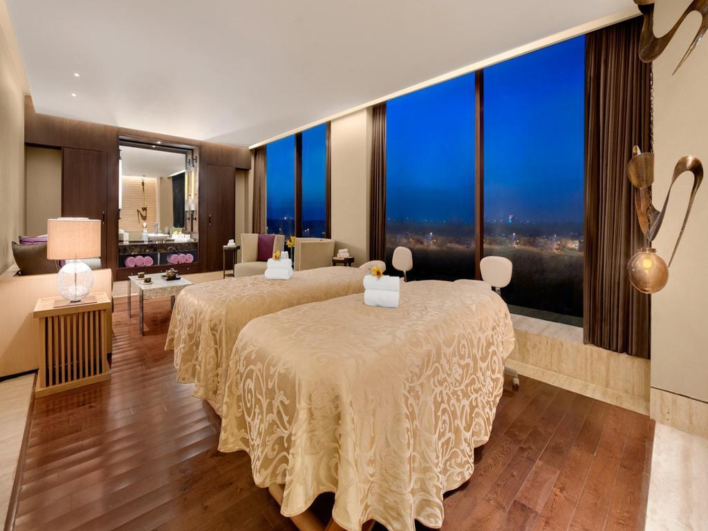 The Leela Ambience Convention Hotel Delhi New Delhi Exterior photo The Spa at The Ritz-Carlton, Dubai