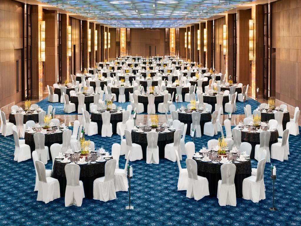 The Leela Ambience Convention Hotel Delhi New Delhi Exterior photo The Grand Ballroom