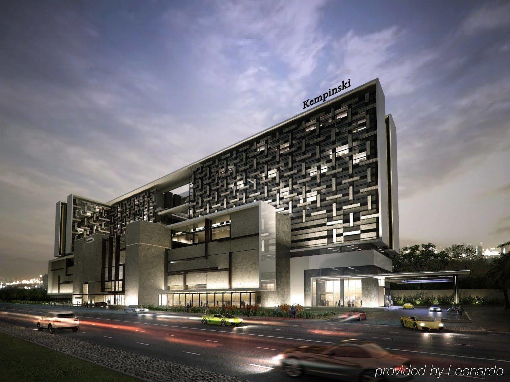 The Leela Ambience Convention Hotel Delhi New Delhi Exterior photo The hotel in 2012